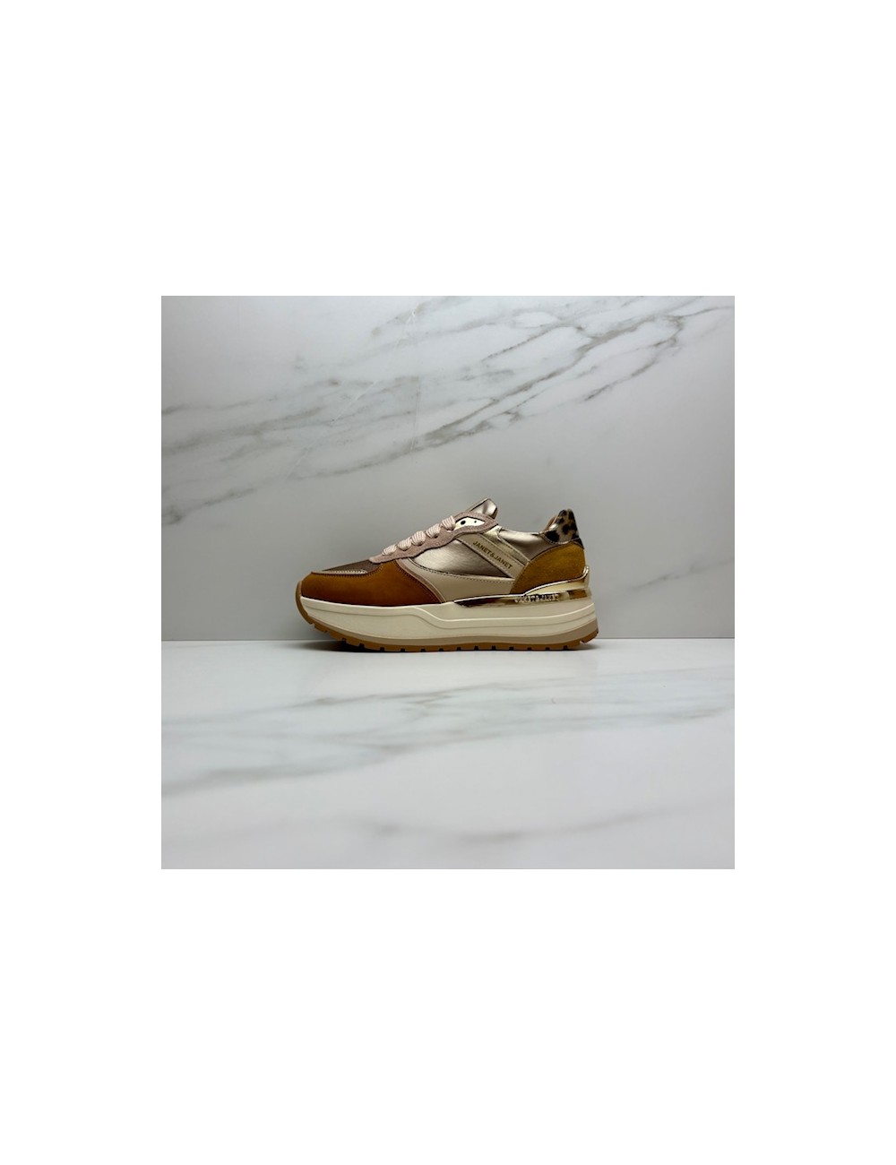 SNEAKER CUERO leo