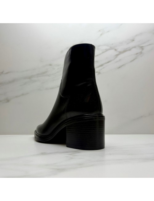 BOTIN negro