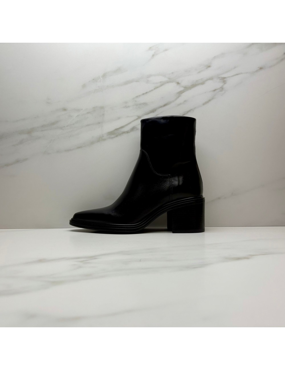 BOTIN negro