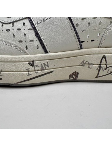 SNEAKER grafia blanco