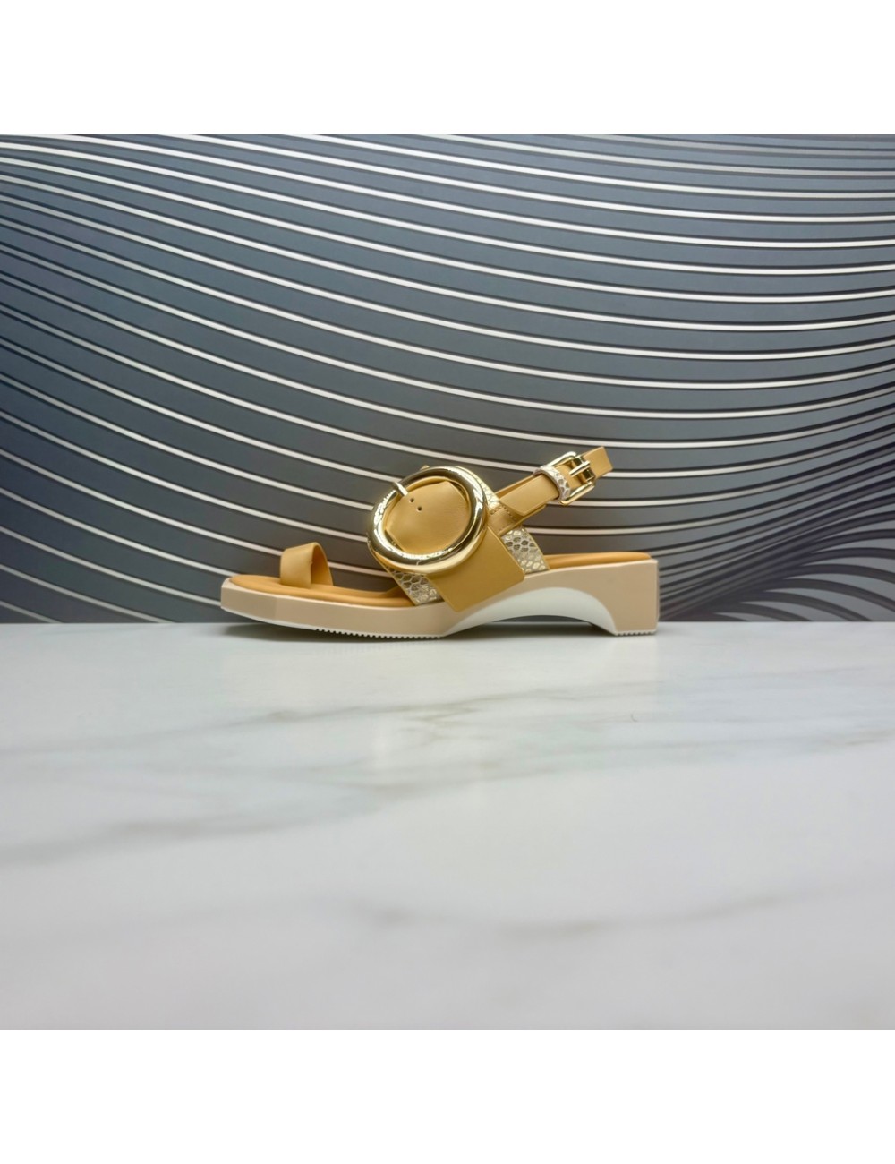 SANDALIA textura aro beig