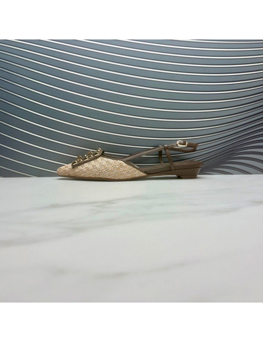 ZAPATO abierto tachas hielo