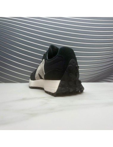 SNEAKER NEGRO blanco