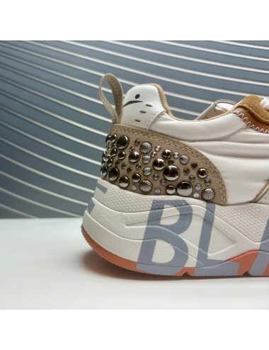 SUPER SNEAKER plataforma tachas blanco