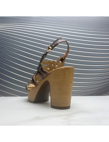 SANDALIA plataforma marron