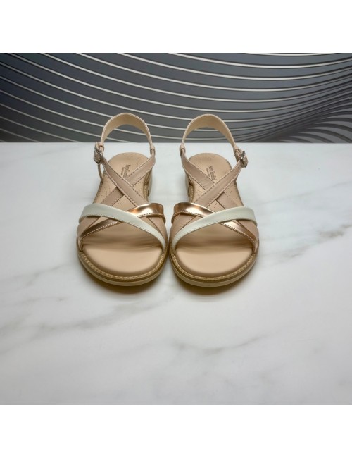SANDALIA mutitira beig blanco