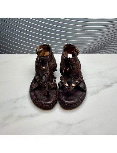 SANDALIA plana flecos marron