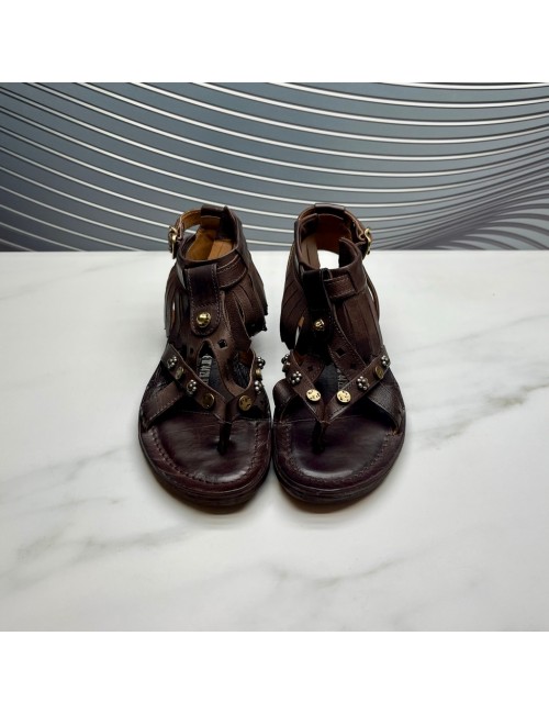 SANDALIA plana flecos marron