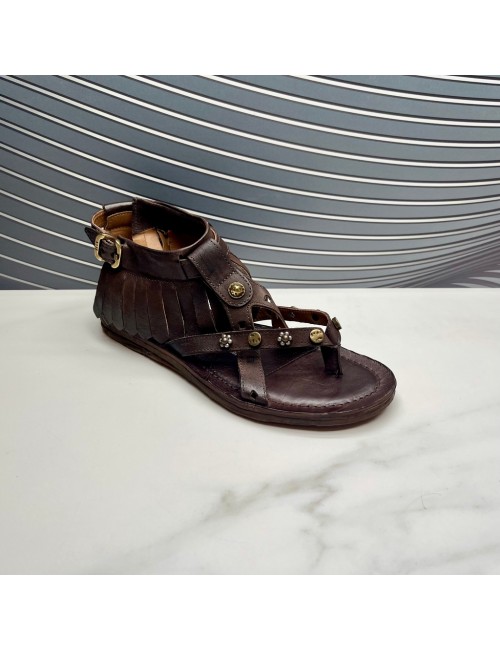 SANDALIA plana flecos marron