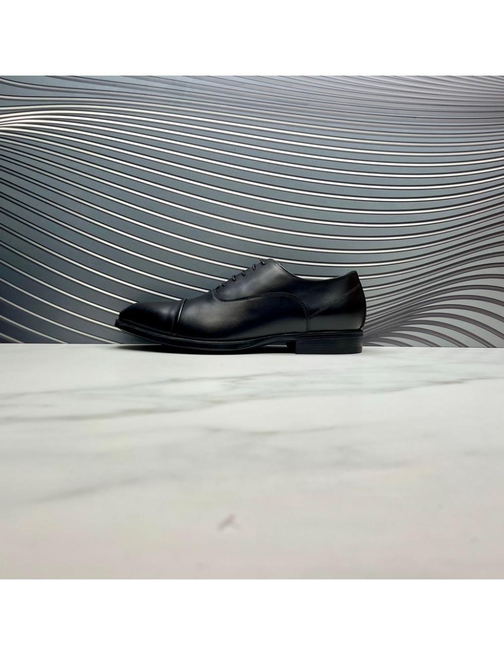 ZAPATO elegante  de cordon negro