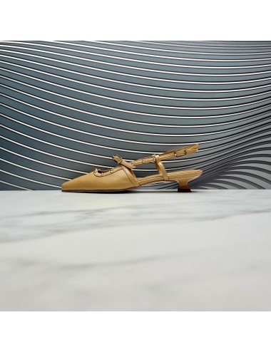 ZAPATO abierto tachas camel