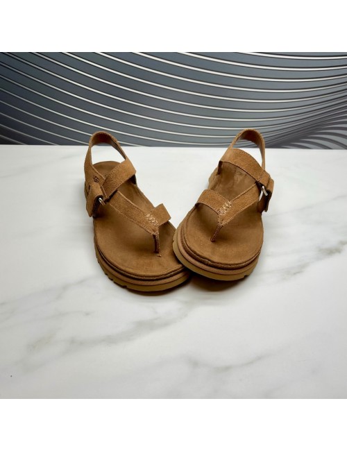UGG sandalia dedo camel