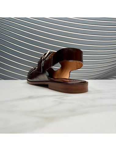 SANDALIA plana marron