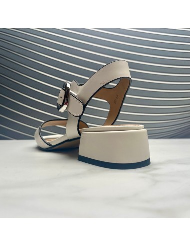 SANDALIA taconcito hielo