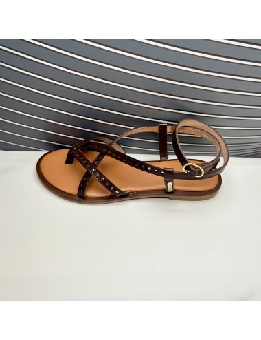 ESCLAVA MARRON