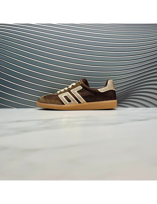 RETRO SNEAKER brillos cuero