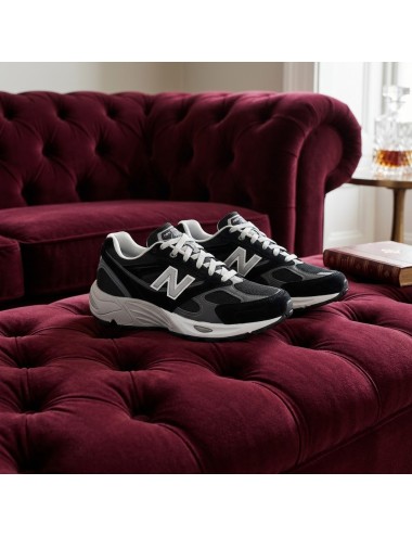 SNEAKER NEGRO blanco