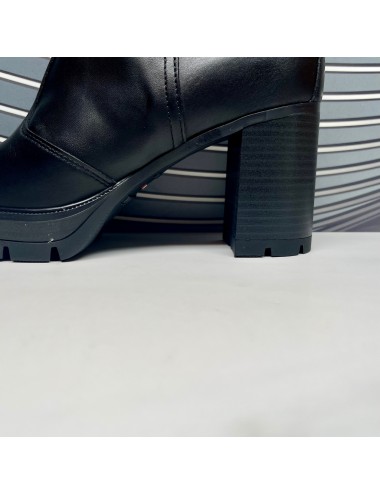 Botin cremallera negro