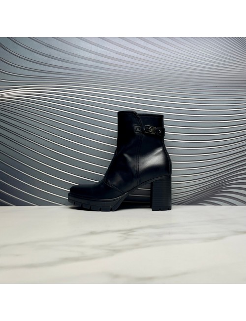 Botin cremallera negro