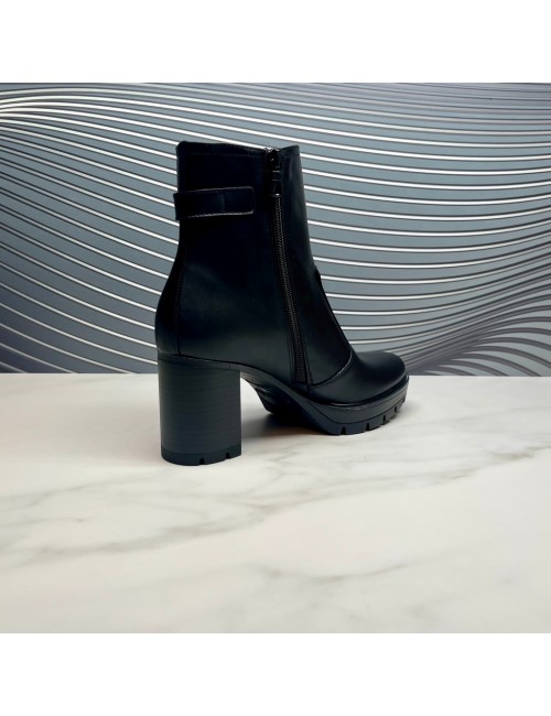 Botin cremallera negro