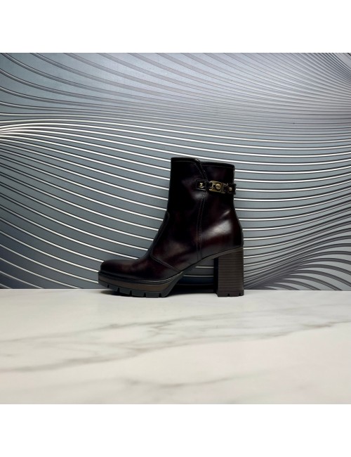 Botin cremallera marron