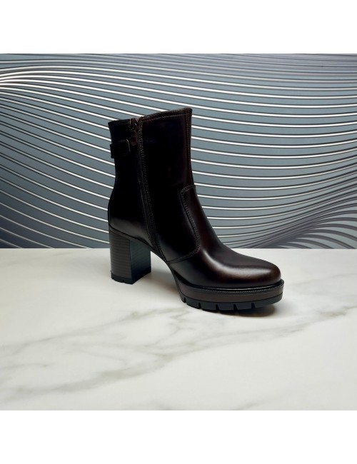 Botin cremallera marron