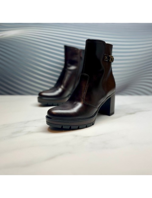 Botin cremallera marron
