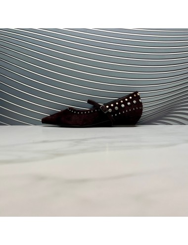 SALONCITO pedreria marron