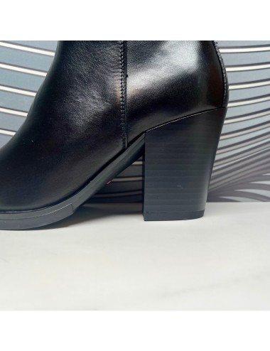Botin campero tacon negro