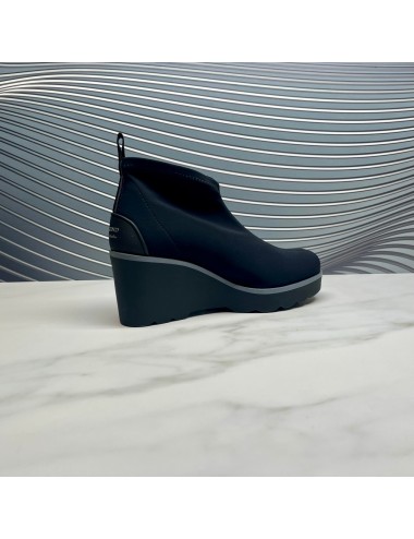 BOTIN corto hidrofugado cuna negro