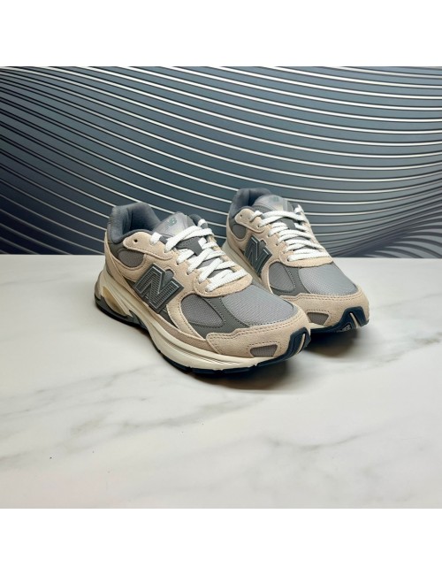 SNEAKER TAUPE gris piedra