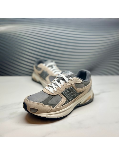 SNEAKER TAUPE gris piedra