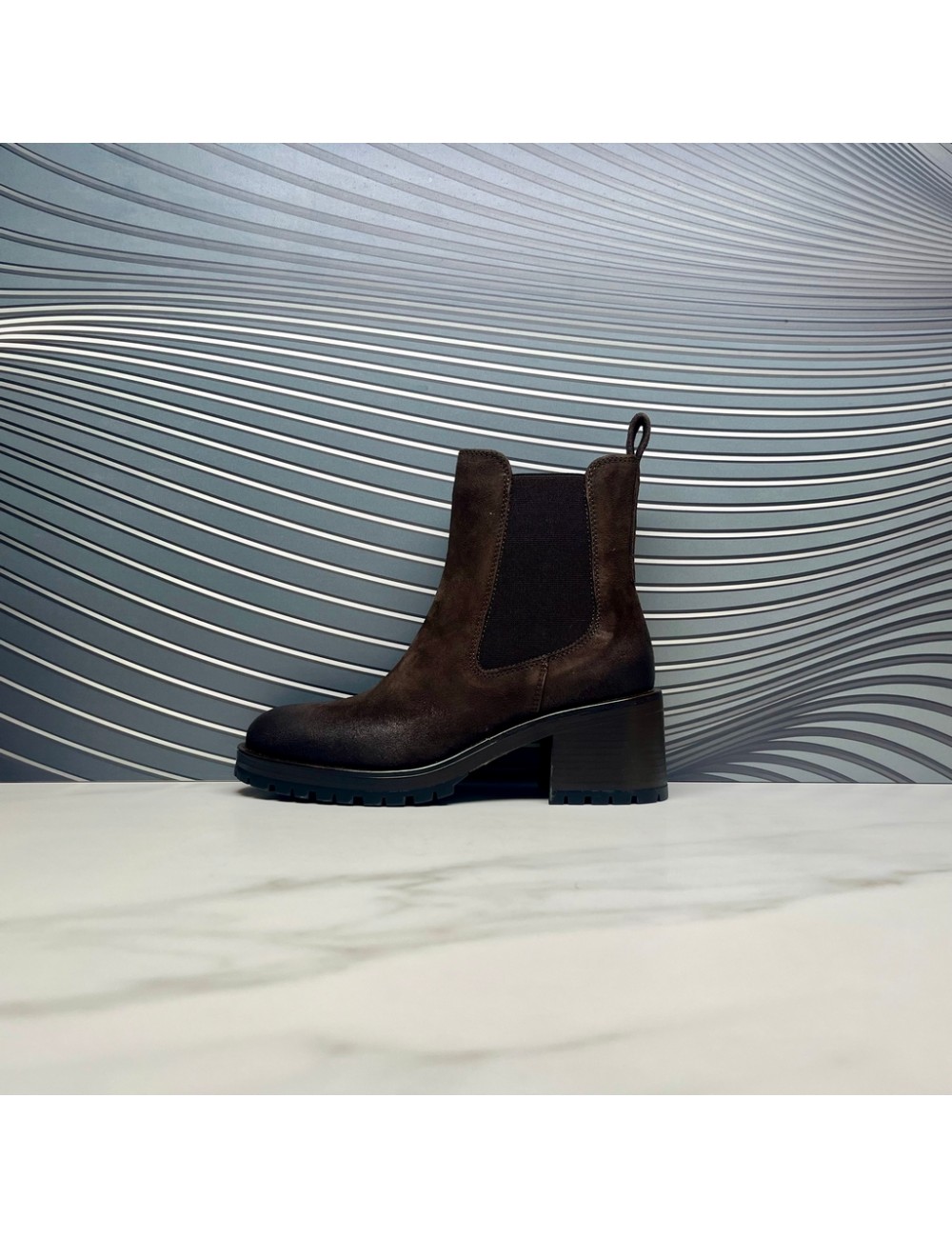 BOTIN cremallera nobuck marron