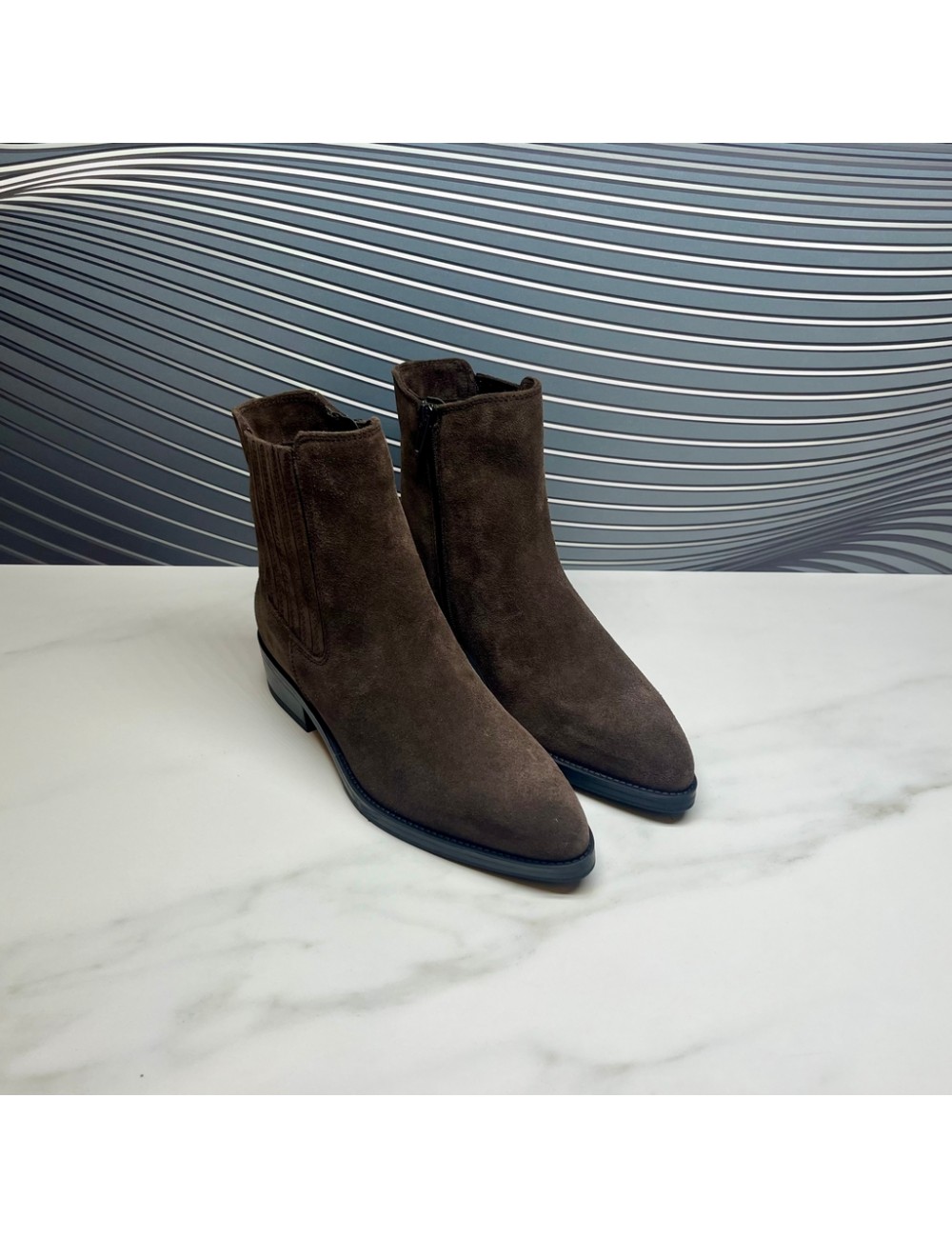 BOTIN puntera nobuck marron