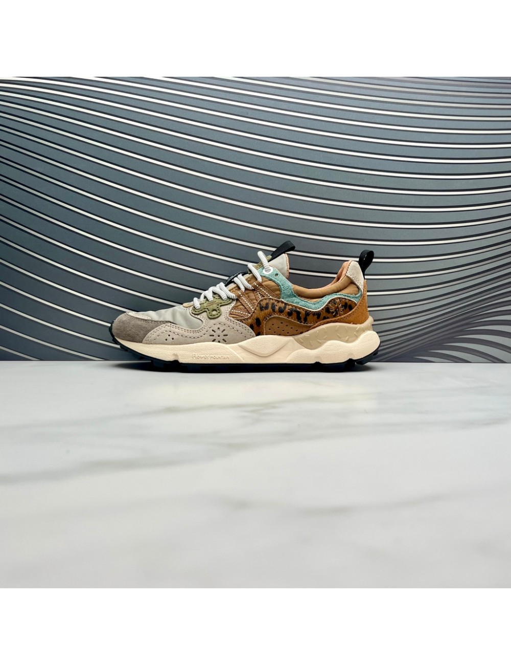 SNEAKER gris leo cuero
