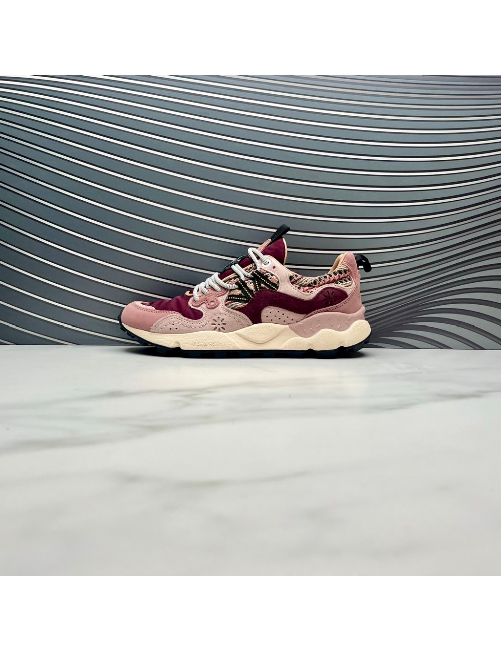 SNEAKER burdeos rosa nude