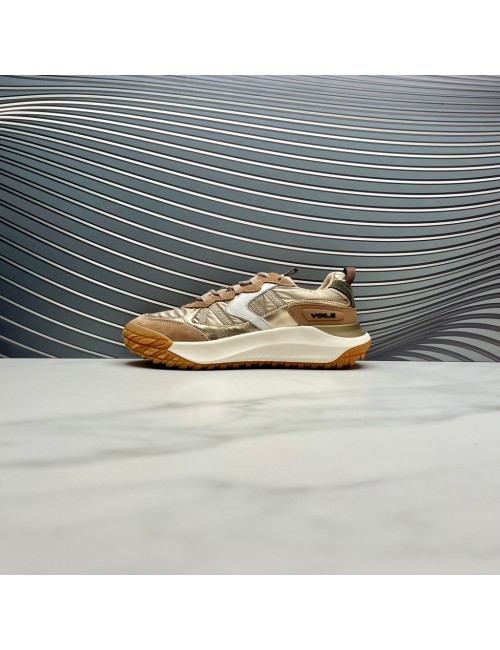 SNEAKER DORADO