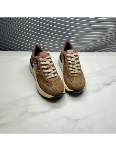 Deportivo tachas leo camel